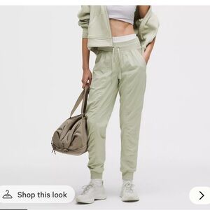 Women's Lululemon Sage Green Jogger Pants
